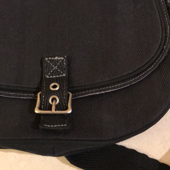 Thirty-One Free To Be Crossbody NWOT! - Picture 7 of 10